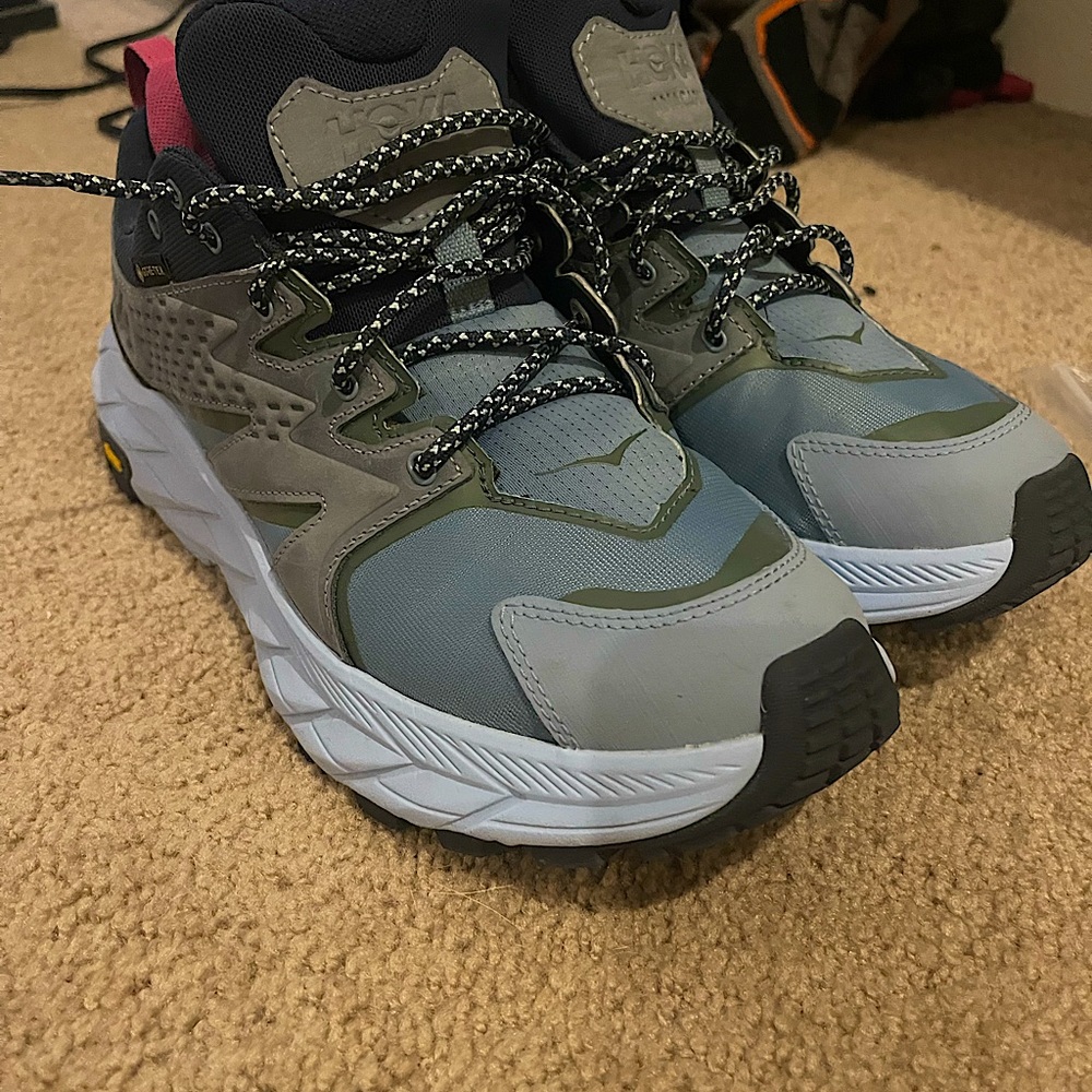 Ladies Hoka anacapa low GTX SIZE 11